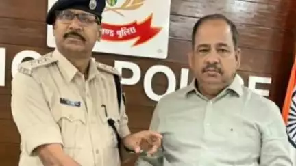 बिश्रामपुर: विश्रामपुर के पुलिस उपाधीक्षक आर. एन. चौधरी को बेहतर कार्य के लिए रांची में किया गया सम्मानित