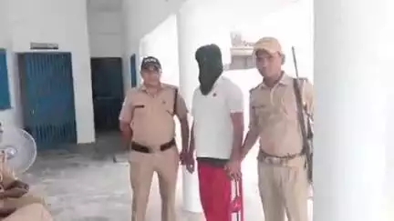 रुद्रपुर: रुद्रपुर कोतवाली पुलिस ने वर्ष 2017 के मुकदमे में फरार वारंटी को किया गिरफ्तार, न्यायालय में किया पेश