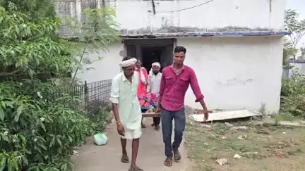 बैतूल नगर: डीजल भरवाने के लिए एंबुलेंस रोकने पर सर्पदंश से पीड़ित महिला की अस्पताल पहुंचने से पहले मौत
