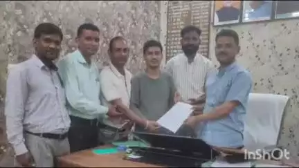 पुरोला: मनरेगा कर्मचारी 23 जून को वेतन वृद्धि एवं नियमितीकरण की मांग को लेकर मुख्यमंत्री आवास की ओर कूच करेंगे, बीडीओ को सौंपा ज्ञापन