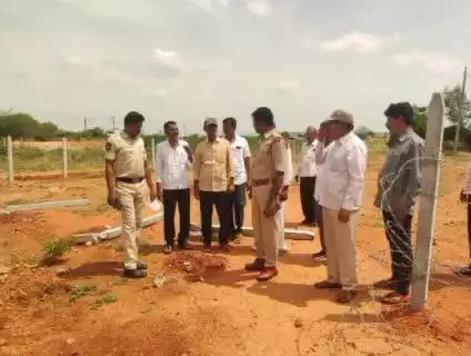ధర్మవరం పట్టణం 29వ వార్డు మున్సిపల్ పార్కులో మందుబాబులతో ఇబ్బందులు పడుతున్నట్లు వార్డు ప్రజల ఫిర్యాదు.