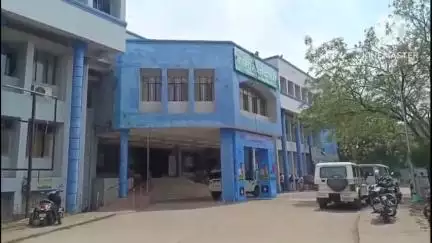 आदित्यपुर गम्हरिया: जिले में अत्यधिक वर्षा के कारण 20 जून को कक्षा 8 तक के सभी विद्यालय रहेंगे बंद