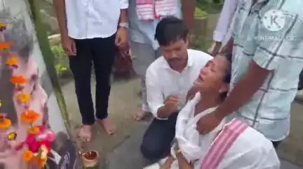 শদিয়া: শদিয়াত চিত্ৰশিল্পী হেমচন্দ্ৰ গগৈৰ স্মৃতিচাৰণ সভা, উপস্থিত অসম জাতীয়তাবাদী যুৱ ছাত্ৰ পৰিষদৰ কেন্দ্ৰীয় সহকাৰী সম্পাদক