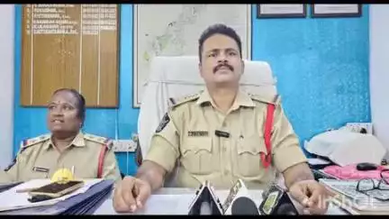 వ్యభిచార గృహం, పేకాట స్థావరం పై దాడి 11 మంది అరెస్ట్