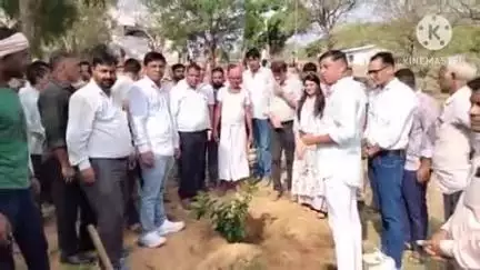 नावां: वंदे गंगा जल संरक्षण जन अभियान के तहत जिला कलेक्टर ने पांचोता में स्वयं श्रमदान किया, जल संरक्षण की अपील की
