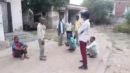 उन्नाव: थाना आसीवन क्षेत्र के रैयामऊ गांव में युवक का शव फांसी के फंदे से लटका मिला
