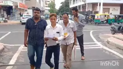 આણંદ શહેર: મહાનગરપાલિકા ખાતે મુસ્લિમ વિસ્તારોમાં મૂળભૂત સુવિધાઓ આપવાની માંગ સાથે રજૂઆત કરવામાં આવી