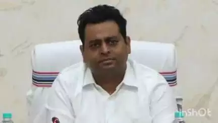 चाईबासा: उपायुक्त की अध्यक्षता में जिला स्तरीय अनुश्रवण समिति की बैठक आयोजित