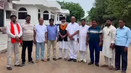 गरखा: गरखा के हकमा गांव में अल्पसंख्यक सेल के सदस्य का भव्य स्वागत