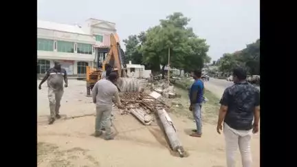 చిత్తూరులో 100 అడుగుల రోడ్డు విస్తరణకు కార్పొరేషన్ అధికారులు స్థల సేకరణ వేగవంతం అయింది