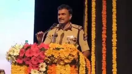 హిమాయత్ నగర్: రవీంద్రభారతిలో స్టూడెంట్ సేఫ్టీపై హైదరాబాద్ సీపీ సీవీ ఆనంద్ ఆధ్వర్యంలో అవగాహన సదస్సు