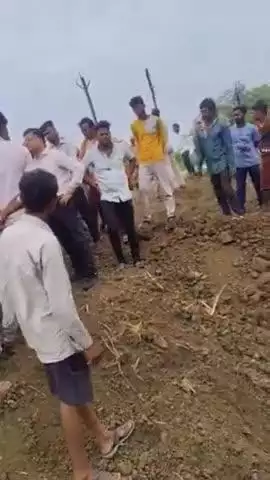 सिमगा: करहूल में शासकीय स्कूल सहित अन्य स्थानों पर किए गए अवैध अतिक्रमण को हटाया गया