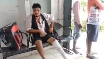 कटोरिया: जमुनियां मोड़ पर बाइक फिसलने से हुई दुर्घटना, एक व्यक्ति घायल