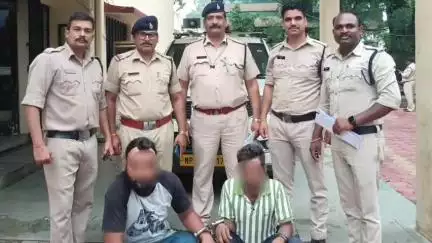 रतलाम नगर: थाना स्टेशन रोड पुलिस ने मछली मार्केट के पास से अवैध मादक पदार्थ डोडा चूरा ले जाते हुए दो लोगों को किया गिरफ्तार