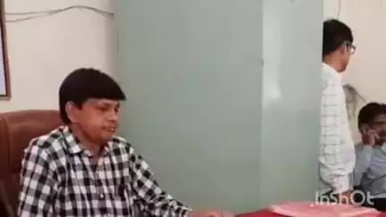 भितरवार: शासकीय स्कूल में 10वीं के छात्रों को दिया 12वीं का पेपर, DEO ने पर्यवेक्षक को किया निलंबित