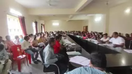 प्रतापपुर: प्रतापपुर में चुनाव की तैयारी तेज: मतदान केंद्रों की जियो-फेंसिंग को लेकर बीएलओ का प्रशिक्षण सम्पन्न