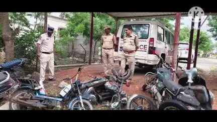 మధిర: బోనకల్లు పోలీస్ స్టేషన్ ను సందర్శించిన అడిషనల్ డీసీపీ లా&ఆర్డర్ ప్రసాదరావు#