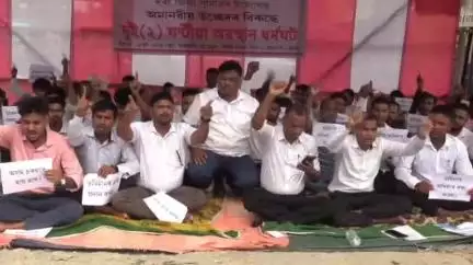 মঙলদৈ ভাগ: অসমৰ বিভিন্ন প্ৰান্তত চলা উচ্ছেদৰ বিৰুদ্ধে মঙ্গলদৈত আমছুৰ তীব্ৰ প্ৰতিবাদ সাব্যস্ত