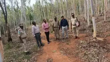 రాయదుర్గం: టి. వీరాపురం సహ వివిధ ప్రాంతాల్లో కేంద్ర జల సంఘం ఐఏఎస్ అధికారుల బృందం పర్యటన