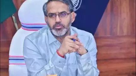 पीरटांड: डीसी रामनिवास यादव की अध्यक्षता में शहरी परिवहन व सड़क सुरक्षा को लेकर समीक्षा बैठक