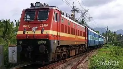 हाजीपुर: पटना-गया रेलखंड पर 3 जोड़ी पैसेंजर ट्रेनों के ठहराव समय में संशोधन, जनसंपर्क अधिकारी ने दी सूचना