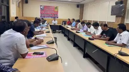 ପାରଳାଖେମୁଣ୍ଡି: ଜିଲ୍ଲାପାଳଙ୍କ କାର୍ଯ୍ୟାଳୟ ସମ୍ମିଳନୀ କକ୍ଷ ଠାରେ ଜିଲ୍ଲା ସ୍ତରୀୟ ଶିଶୁ ଶ୍ରମିକ ଉଚ୍ଛେଦ ନେଇ ଚେତନତା ସଭା ଅନୁଷ୍ଠିତ