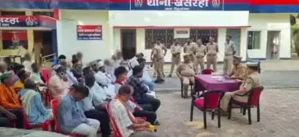 बांसी: सीओ बांसी के निर्देशन में खेसरहा थाने पर धर्म गुरुओं की बैठक हुई, दी गई तमाम महत्वपूर्ण जानकारी