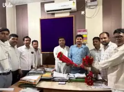 सैफई: सैफई ब्लॉक में वीडियो पंचायत के रूप में सिद्धार्थ गुप्ता ने संभाला कारोबार, ग्राम प्रधानों व सचिवों ने किया स्वागत