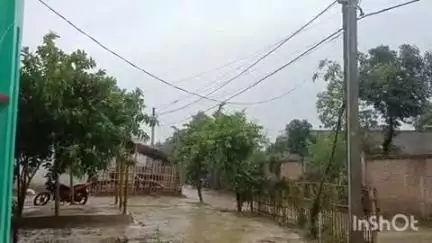 मधुबनी: मौसम विभाग का पूर्वानुमान हुआ सही, तेज हवाओं के साथ शुरू हुई बारिश