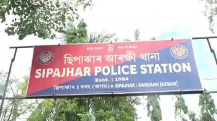 ছিপাঝাৰ: ছিপাঝাৰৰ ঢেকীপাৰাত দিন-দুপৰতে উৎপল শৰ্মাৰ গৃহত সংঘটিত হয় চুৰিকাণ্ড, পাঁচ লক্ষাধিক টকাৰ অলংকাৰ লুটি নিয়ে চোৰে
