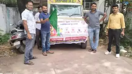 गोपद बनास: सीधी जिले के जिला अस्पताल परिसर से टीकाकरण अधिकारी ने एनीमिया रथ को रवाना किया