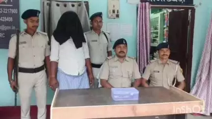 कुर्सेला: खेरिया गंगा घाट के पास कुर्सेला पुलिस ने एक बदमाश को देशी कट्टा और चार जिंदा कारतूस के साथ किया गिरफ्तार