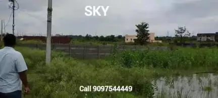 National Highway se 1 km ki duri mein bahut hi achcha plot.
Call 9097544449