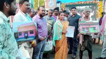 ବାରିପଦା ମ୍ୟୁନିସିପାଲଟି: ଖୁଣ୍ଟା ବ୍ଲକର ଲକ୍ଷ୍ମଣାସାହି ଓ ସପନଚୁଆ ଠାରେ ବ୍ଲକ ପ୍ରଶାସନ ତରଫରୁ ବିକାଶ ବାହନ କାର୍ଯ୍ୟକ୍ରମ ଅନୁଷ୍ଠିତ
