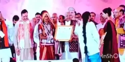 गंधवानी: बड़वानी जिले में राज्यस्तरीय सिकल सेल कार्यक्रम सम्पन्न, राज्यपाल हुए शामिल, धार के जनप्रतिनिधि भी उपस्थित