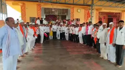 कन्नड: कन्नड खरेदी-विक्री संघ निवडणूकीच्या पार्श्वभुमीवर 'शेतकरी विकास पॅनल'च्या प्रचाराचा देवपूळ येथून उत्साही शुभारंभ
