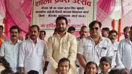 पीएम श्री सेजेस गंडई में शाला प्रवेश उत्सव मनाया गया, छात्रों का हुआ स्वागत