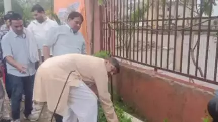 राजाखेड़ा: राजाखेड़ा में गंगा जल संरक्षण एवं दीपदान कार्यक्रम का आयोजन, नगर पालिका अध्यक्ष वीरेंद्र सिंह जादौन ने कहा- जल है
