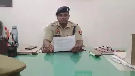 देेेवरिया: गौरी बाजार पुलिस ने गाजा सहित दो अभियुक्तों की गिरफ्तारी की जानकारी सीओ ने दी