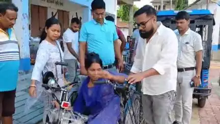 ফালাকাটা: জটেশ্বর উচ্চবিদ্যালয়ের মাঠে 200-র বেশি বিশেষভাবে সক্ষমকে প্রদান করা হল সহায়ক সরঞ্জাম, উপস্থিত BDO