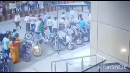 పట్టణంలో మాజీ సీఎం జగన్ పర్యటనలో యువకుడు మృతి, వైరల్ అవుతున్న సీసీ ఫుటేజ్ వీడియో