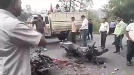 सिंगरौली: जयंत मुड़वानी डैम के पास दो बाइक की टक्कर में एक युवक की हुई मौत, दो गंभीर घायल