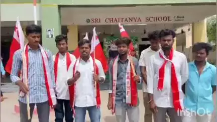 ఆదోని: విద్య మాఫియాకు అడ్డుకట్టు వేయాలని అడిగితే ఏఐఎస్ఎఫ్ నాయకుల పైన దాడుల: ఏఐఎస్ఎఫ్ జిల్లా సహాయ కార్యదర్శి దస్తగిరి