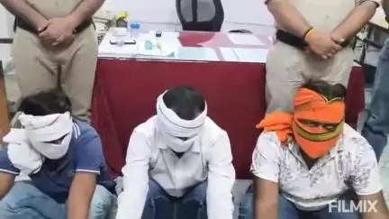 मुरैना: इमलिया रोड हनुमत नगर में फायरिंग करने वाले 3 आरोपी नंदेपुरा चौराहे के पास से गिरफ्तार, रुपयों के लेनदेन का था मामला