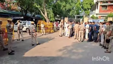 चरखी दादरी: चरखी दादरी में जिला कष्ट निवारण समिति की बैठक में मंत्री श्याम सिंह राणा ने सुनीं शिकायतें, 19 में से 9 का हुआ समाधान