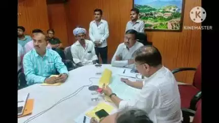 जालौर: जालौर में गुरुवार को सुबह 10:00 बजे कलेक्ट्रेट के सभा कक्ष में जिला स्तरीय जनसुनवाई का आयोजन हुआ
