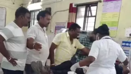 मूल: उमा नदीजवळ डिव्हायडरला दुचाकीची धडक, दुचाकीस्वार गंभीर जखमी