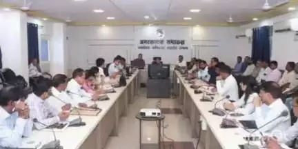 सोहागपुर: कमिश्नर कार्यालय के अमरकंटक सभागार में वन्यजीवों और मानव सुरक्षा संबंधित बैठक हुई संपन्न