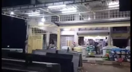 लखनादौन: लखनादौन में हार्डवेयर की दुकान से अज्ञात चोरों ने की ₹1.5 लाख की चोरी