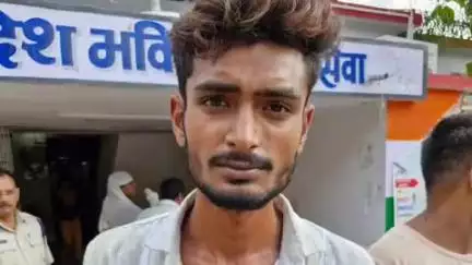 रामपुर बघेलान: 110 शीशी प्रतिबंधित कफ सिरप और मोटरसाइकिल जब्त, दो आरोपी गिरफ्तार